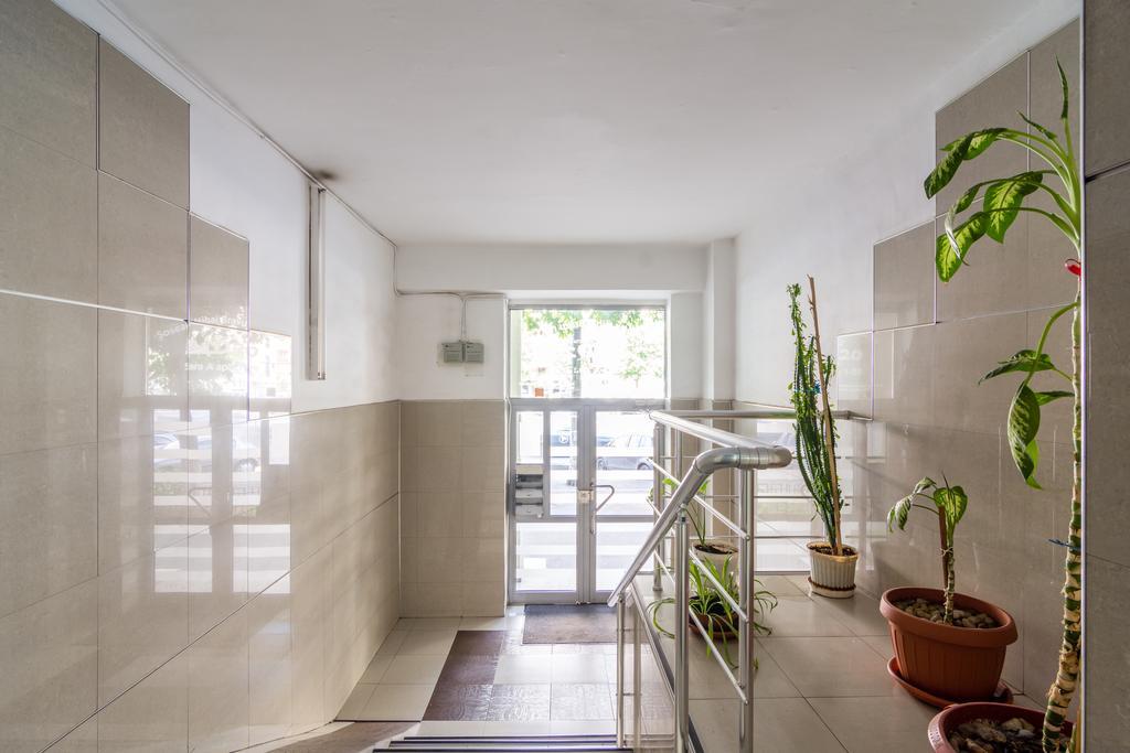 Vlad House Iancului Mihai Bravu Bucureşti